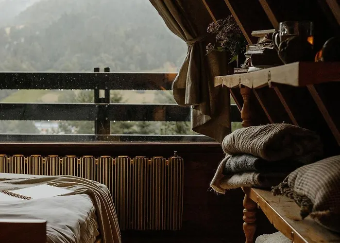 Pod Skrzycznem בית אירוח שצ'צ'ירק